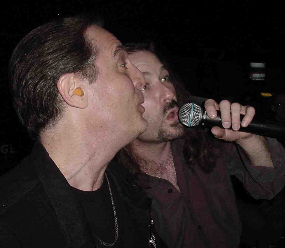 Crowd16.jpg